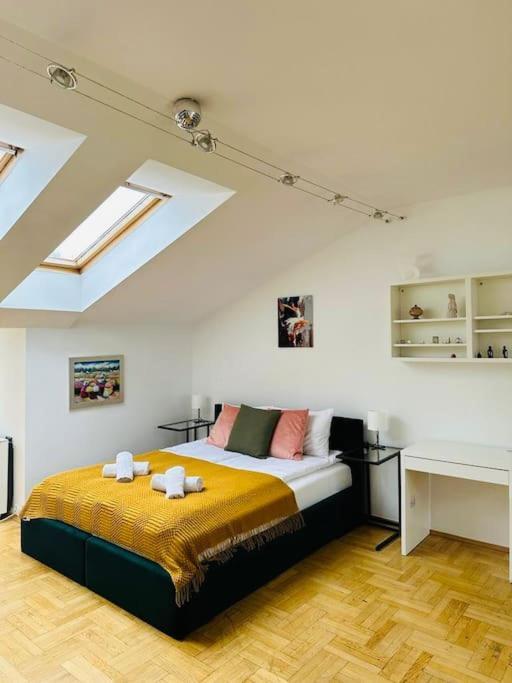 Luna Apartament *
